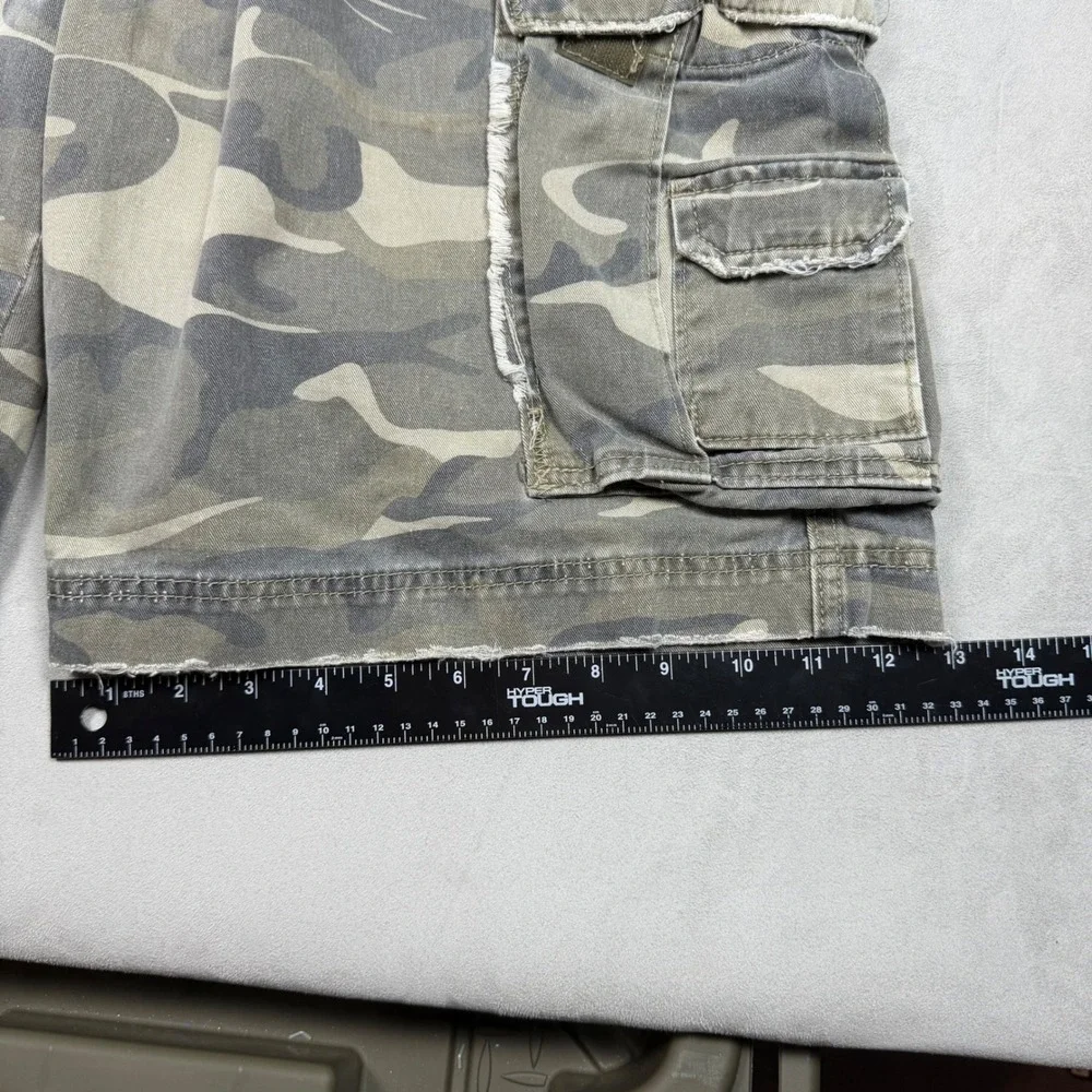 Y2K Mens Unionbay Camo Cargo Shorts Distressed Skate Utility 34